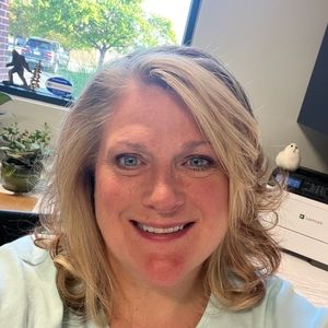 Meet your Posher, Pam